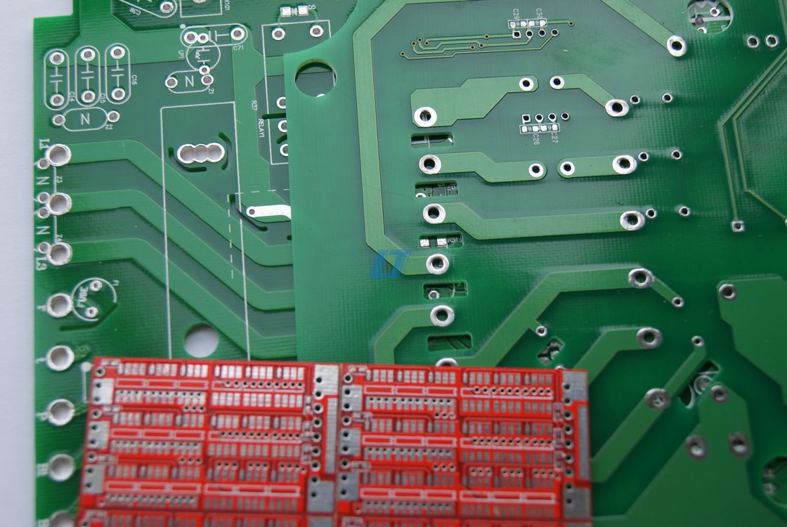 PCB های مس سنگین با ماسک سولدر قرمز برای کنترل هواپیماهای مدل