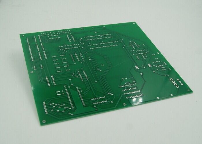 PCB دو طرفه Fr-4 با دقت 0.075mm Min Hole Dia با فضای هدایت کننده 3 Mil