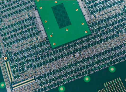 HDI قابل تنظیم هر لایه PCB با مواد FR-4 حداقل اندازه سوراخ 0.1mm مس وزن 0.5oz-6oz